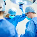 Behandlungsfehler sind relativ selten, im Zweifel unterstützt die AOK-Patientenberatung.