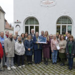 Eine Auszeichnung für die Eckert'sche Kindergartenstiftung und deren Gründerin Anna Diez wurde bei Feierlichkeiten im Eckert'schen Kindergarten übergeben.