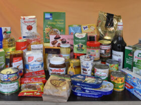 Vor allem länger haltbare Lebensmittel sind in der Weihnachtszeit gefragt.