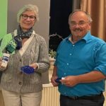 Die Sozialverband-Ortsvorsitzende Gabriele Drechsler mit Wohnberater Andreas Schultz.