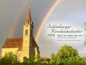 Beim Schönberger Jahresbegleiter dreht sich 2026 alles um Lieder von Paul Gerhardt.