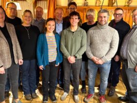 Das Bild zeigt die Kandidaten (von links) Sandra Blauth, Marcus Eckstein, Christina Loos, Horst Seitz, Petra Meyer, Herbert Seitz, Felix Knobloch, Wolfgang Reiser, Susanne Berger, Uwe Gerstacker, Jörg Bandt und Roland Gentsch.