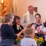 Pfarrerin Barbara Thie bei einer Taufe. Schon bald wird die Geistliche die vierte Pfarrstelle in Neumarkt antreten.