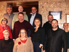 Die Kandidaten der SPD Pommelsbrunn stellten sich vor (von oben links beginnend): Klaus Haas, Frank Mederer, Peter Dreyer, Renate Scharrer, Markus Bauer, Vanessa Wieland, Timo Pleisteiner, Michael Dietl, Roland Sperber, Margot Markel und Kathrin Winkler.