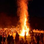 Bei Sonnwendfeuern gibt es einiges zu beachten - auch im Winter.