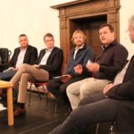 Vor der Wahl 2020 diskutieren Altdorfs Bürgermeisterkandidaten im Betsaal des Wichernhauses. An diese Veranstaltung soll nun angeknüpft werden.