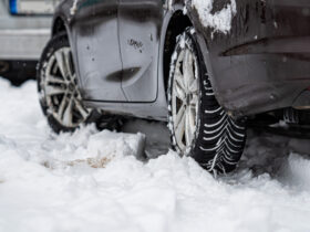 Symbolfoto Winter Auto
