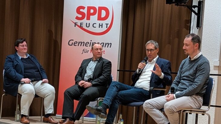 Mareike Sommer, Schriftführerin der SPD Feucht, Jörg Kotzur, 1. Bürgermeister Markt Feucht, Michael Schrodi, Parlamentarischer Staatssekretär im Bundesfinanzministerium, David Geitner, SPD-Landratskandidat Nürnberger Land (von links).