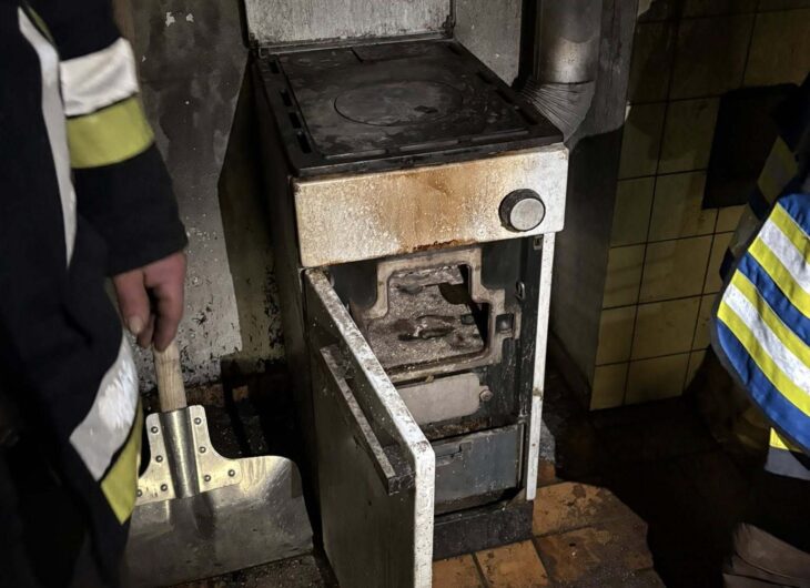 Die eingesetzten Feuerwehren konnten den Kellerbrand schnell unter Kontrolle bringen.