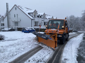 Der Winterdienst der Stadt Lauf ist aktuell sehr gefordert.