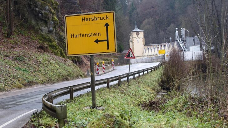 Ab 16. März wird in Güntersthal eine neue Stützmauer zur Eckart GmbH gebaut.