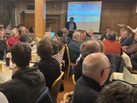 Die CSU Sittenbachtal hatte zur Kandidatenvorstellung mit Bratheringessen eingeladen.