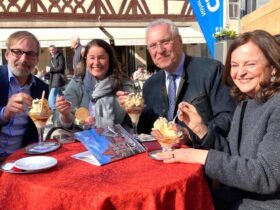 Endspurt im Wahlkampf (von links): Thomas Neubauer, der Laufer CSU-Vorsitzende, Kandidatin Nina Bezold, Innenminister Joachim herrmann und Marlene Mortler, frühere Bundestags- und Europaabgeordnete aus Dehnberg.