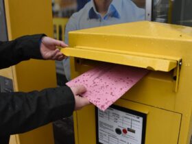 Briefwählerinnen und Briefwähler können sich zurücklehnen.