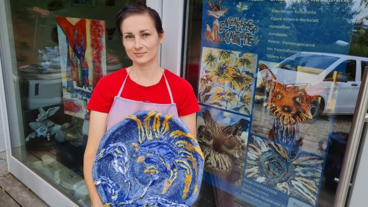 Tatyana Krivenko lädt in ihre Werkstatt in Entenberg ein.
