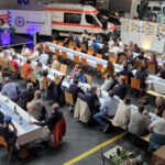 Die Fahrzeughalle des BRK war mit über 100 Gästen gut besucht.