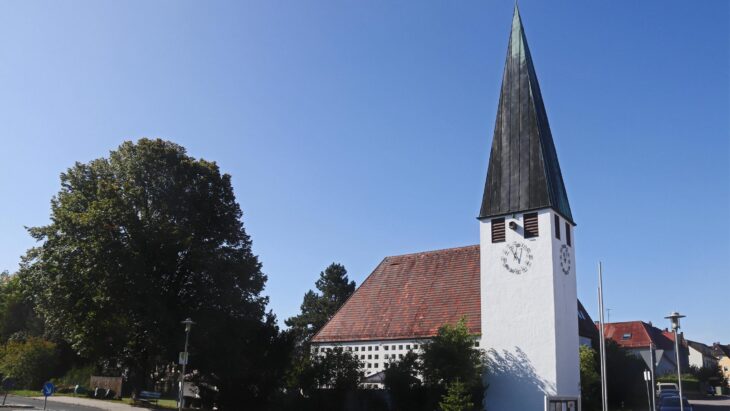 Die Johanneskirche in Hersbruck wurde vor 60 Jahren erbaut.
