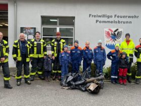 Die Jugendfeuerwehr Pommelsbrunn räumte im Ort den Müll auf.