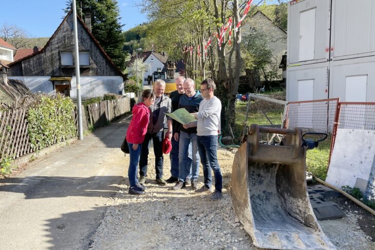Auch der zweite Bürgermeister der Gemeinde Leinburg, Christian Palm (2.v.r), machte sich vor Ort ein Bild.