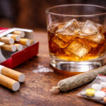 Alkohol und Nikotinprodukte bleiben die wichtigsten Suchtmittel in der Jugendphase. Das zeigt eine Umfrage im Nürnberger Land.