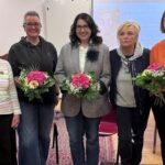 Sabine Gruber (2. von links) referierte in Altdorf, Ehrengast war Tanja Schorer-Dremel (Mitte).