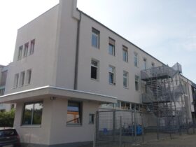 Die Asylbewerberunterkunft in der ehemaligen Altenpflegeschule in Neunkirchen ist eine von vier im Nürnberger Land, die in diesem Jahr bereits offiziell geschlossen wurden.