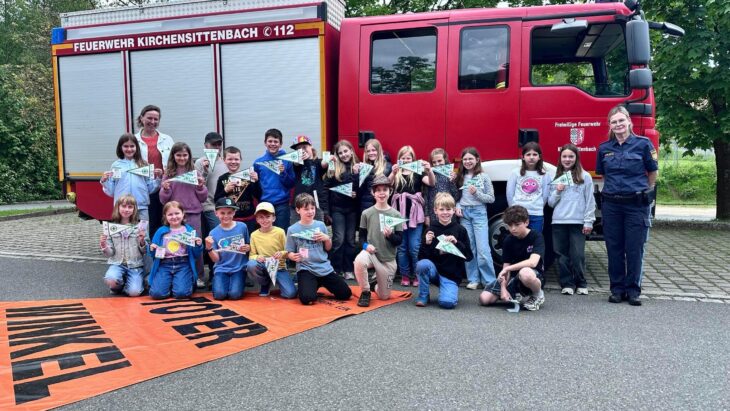 Die Klasse 3/4b der Grundschule Kirchensittenbach ist die beste Radlerklasse des Frühjahrs.