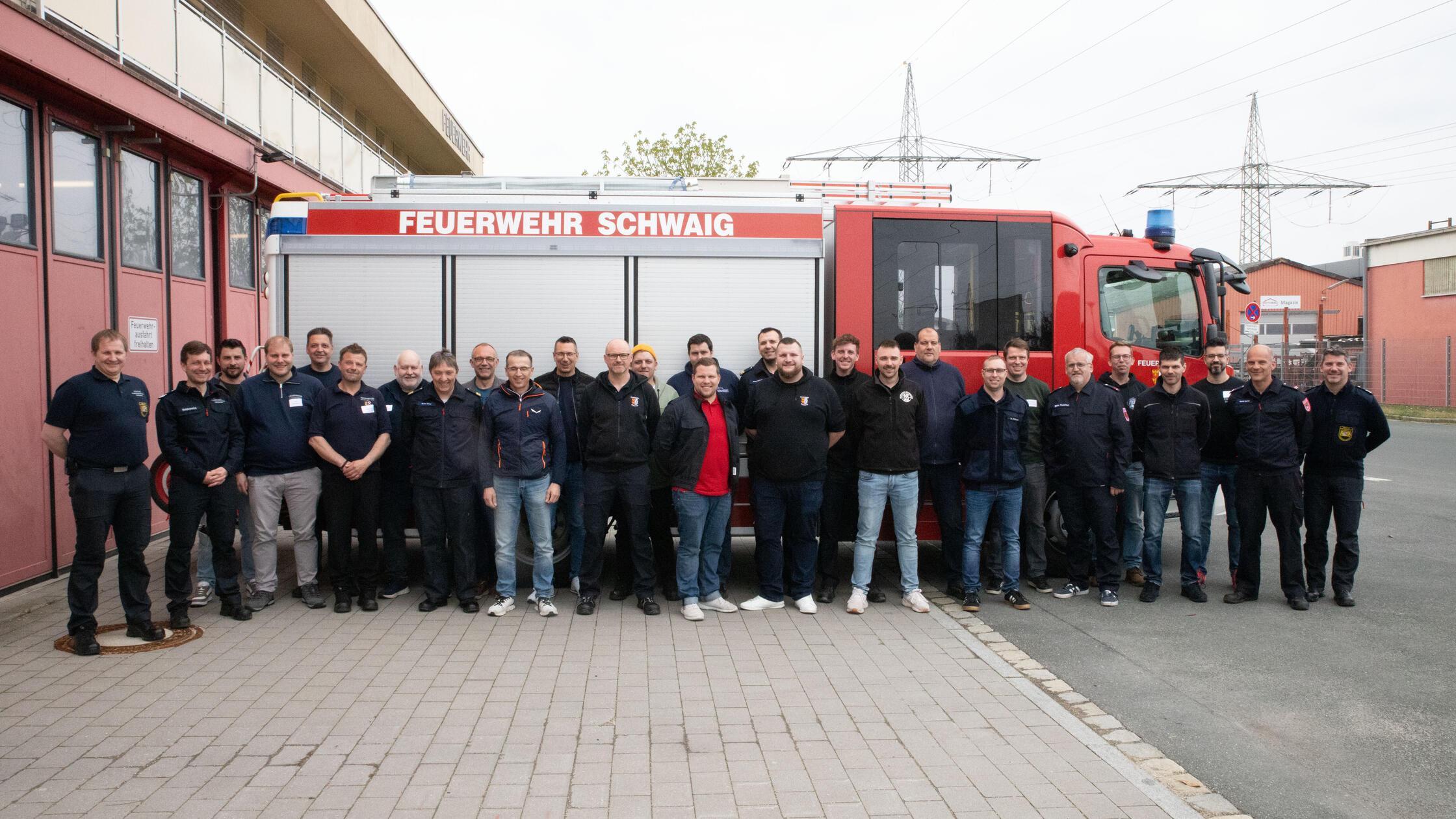 Feuerwehr: Fortbildung für 25 Ehrenamtliche aus 16 Wehren