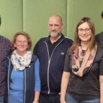 Die Grünen Röthenbach schließen sich mit Neu-Stadtrat Christian Golombek (Die Linke/3.v.r.) zusammen: Dieter Hammer, Mechthild Scholz, Katharina Heisig und Marco Heisig).