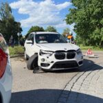 Zwei Menschen wurden verletzt, die Straße war zeitweise voll gesperrt.