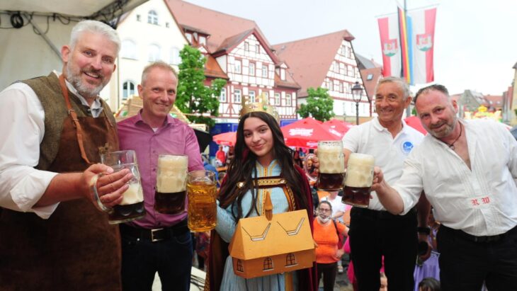 Sie eröffnet traditionell das Festwochenende, doch in diesem Jahr müssen die Gäste des Laufer Altstadtfests am Freitagabend auf die Kaiserin Kunigunde verzichten.
