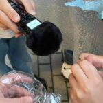 Hier nehmen die Schüler gerade Töne auf, die nach Lagerfeuer klingen sollen.