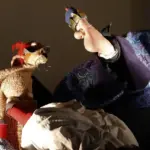 Mit einer Nachmittagsvorstellung für Kinder ab vier Jahren und einer Abendvorstellung für Erwachsene kommt Anne Klinge mit ihrem Fußtheater im Rahmen der Reihe „Kultur im Zentrum“ am 19. Juni nach Leinburg ins Gemeindezentrum.