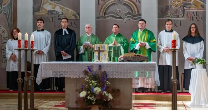 Der große Festgottesdienst am Sonntagvormittag bildete den Höhepunkt der 150-Jahr-Feier der katholischen Pfarrei Altdorf.