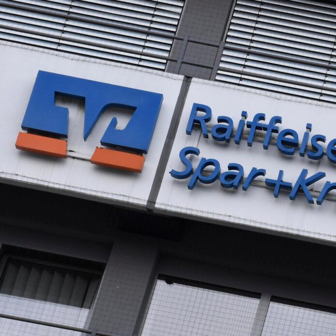 Die Vertreterversammlung der Laufer Raiffeisenbank hat grünes Licht für die geplante Fusion mit der VR-Bank Mittelfranken Mitte gegeben. Auch in Ansbach stimmten die Vertreter zu.