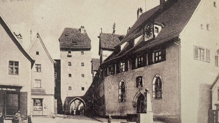 Mit dieser historischen Fotografie als Postkarte startete 2014 die Reihe „Im Spital“.