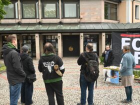 Die Gruppe hat nun bereits mehrere Aktionen in Rückersdorf organisiert wie hier vor dem Rückersdorfer Rathaus.