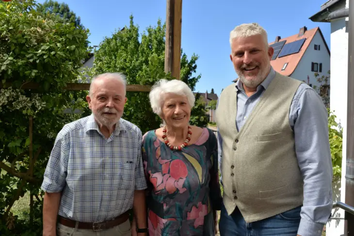 Laufs Bürgermeister Lang gratulierte Adelhaid und Rainer Dick persönlich zu ihrer Diamantenen Hochzeit.
