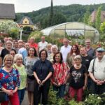 Nahezu 40 Teilnehmer erhielten Einblicke in Entwicklung, Sortiment und nachhaltigen Anbau.