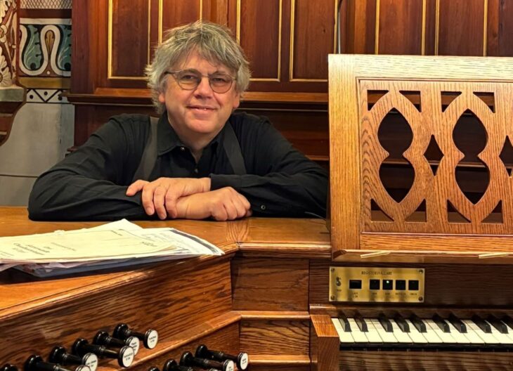Ein besonderer Moment: Dr. Thomas Greif, Organist aus Rummelsberg, spielt in der Domkyrka von Uppsala.