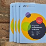 Das Programmheft der vhs Hersbrucker Schweiz für das Herbst- und Wintersemester liegt jetzt in den Stadt- und Gemeindeverwaltungen, in Banken und Geschäften aus.