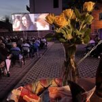In entspannter Atmosphäre und unter freiem Himmel erwartet die Besucherinnen und Besucher ein abwechslungsreiches Filmprogramm mit vielen Highlights.