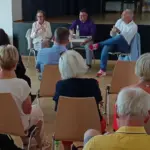 Maja Doll, SPD-Gemeinderätin in Schwaig, diskutierte mit Kreisrat Jan Plobner und Bundestagsabgeordnetem Christoph Schmid auch, was im Fall eines großflächigen Stromausfalls zu tun ist.