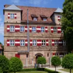 Eine der Sehenswürdigkeiten, die im Rahmen des historischen Spaziergangs besichtigt werden: das Tucherschloss Feucht.
