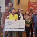 Das Kuba-Team freut sich über den mit 2000 Euro dotierten Demokratiepreis der NN.