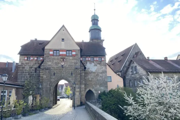Das Nürnberger Tor ist derzeit gesperrt.