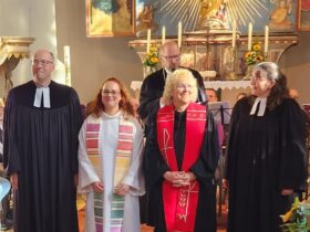 Sie bilden das Team der Hauptamtlichen in der neuen Pfarrei: Pfarrer Christian Simon, Diakonin Anja Gebhard sowie die Pfarrerinnen Ute Böhne und Martina Berthold (von links).