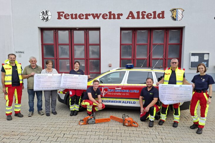 Unser Bild zeigt von links den Fördervereins-Vorsitzenden Wolfgang Gruber, Ernst und Juliana Fuchs, Ina Pilhöfer, Technikscher Leiter Niklas Blöchinger, Kassenprüfer Bernd Kny, Organisatorischer Leiter Uwe Blöchinger und Schriftführerin Rebecca Blöchinger.