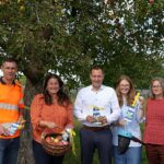Kreisbauhofleiter Bernd Hirschmann, CSU-Kreisrätin Nina Bezold, Landrat Armin Kroder, Regionalmanagerin Sophie Linnert und Nina Beilicke, Kreisfachberaterin für Gartenbau und Landschaftspflege (von links).