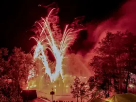 Die Wasserspiele mit Feuerwerk und Musik sind jedes Jahr ein Höhepunkt.
